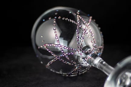 Overlapping Diamond Glass
